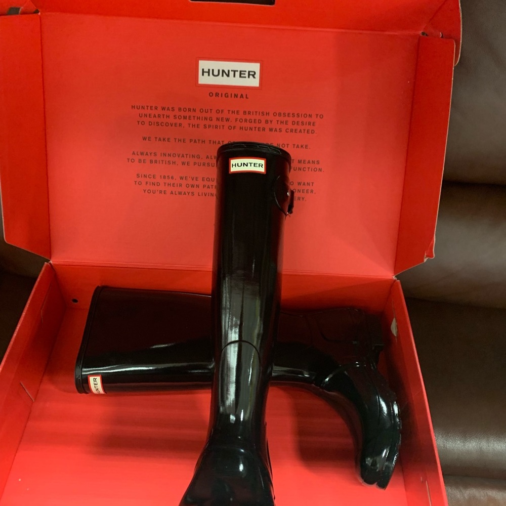 Black Hunter boots brand new. Never been worn.